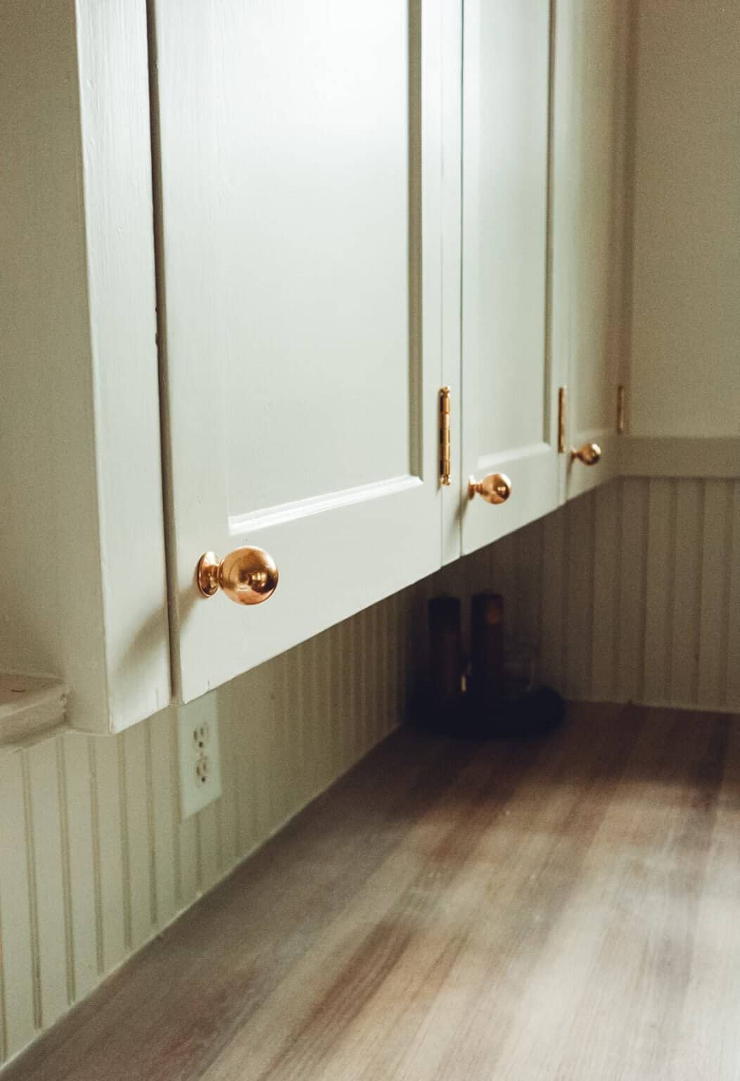 The Best Unlacquered Brass Hardware For a Vintage Kitchen Cassie Jean